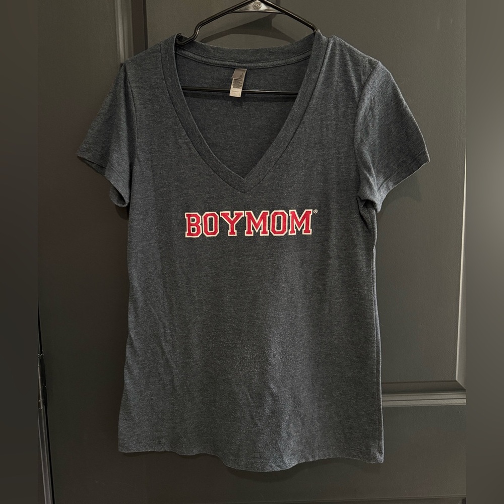 BOY MOM V NECK SIZE LARGE